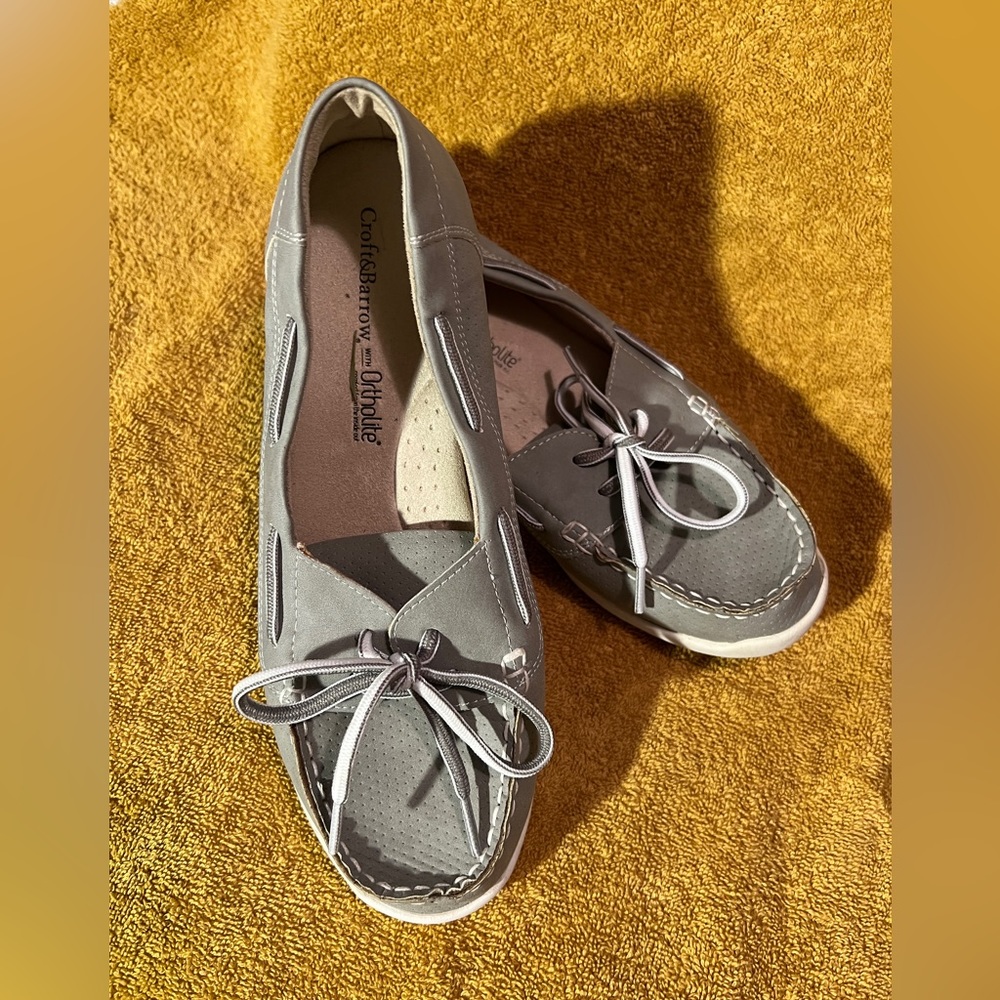 Croft & Borrow w Ortholite, grey loafers! Very comfortable, worn minimally.